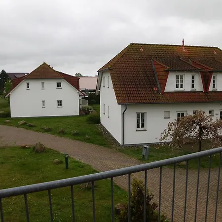Apartements Im Feriendorf Auf Rugen